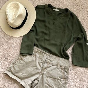 Sz M, Olive Green Blouse